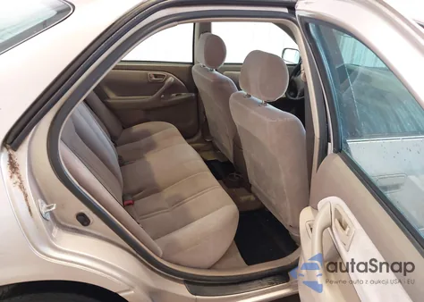 1999 Toyota Camry Le из США, поврежденный, VIN 4T1BG28K6XU916590